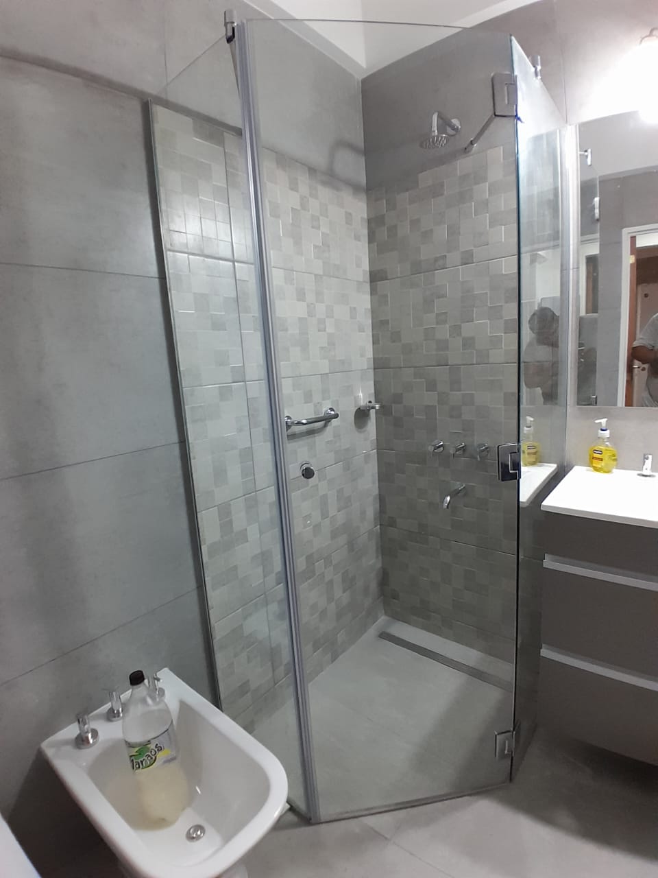 Mampara de vidrio templado para baño
